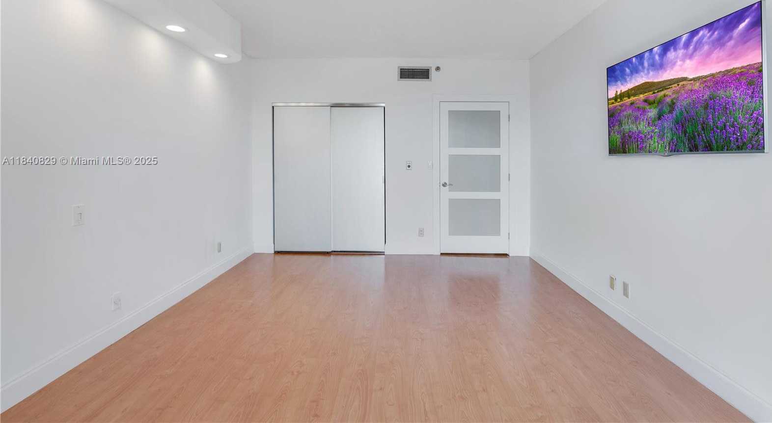 Small Image of 20281 EAST COUNTRY CLUB DR #405, Aventura Number 19