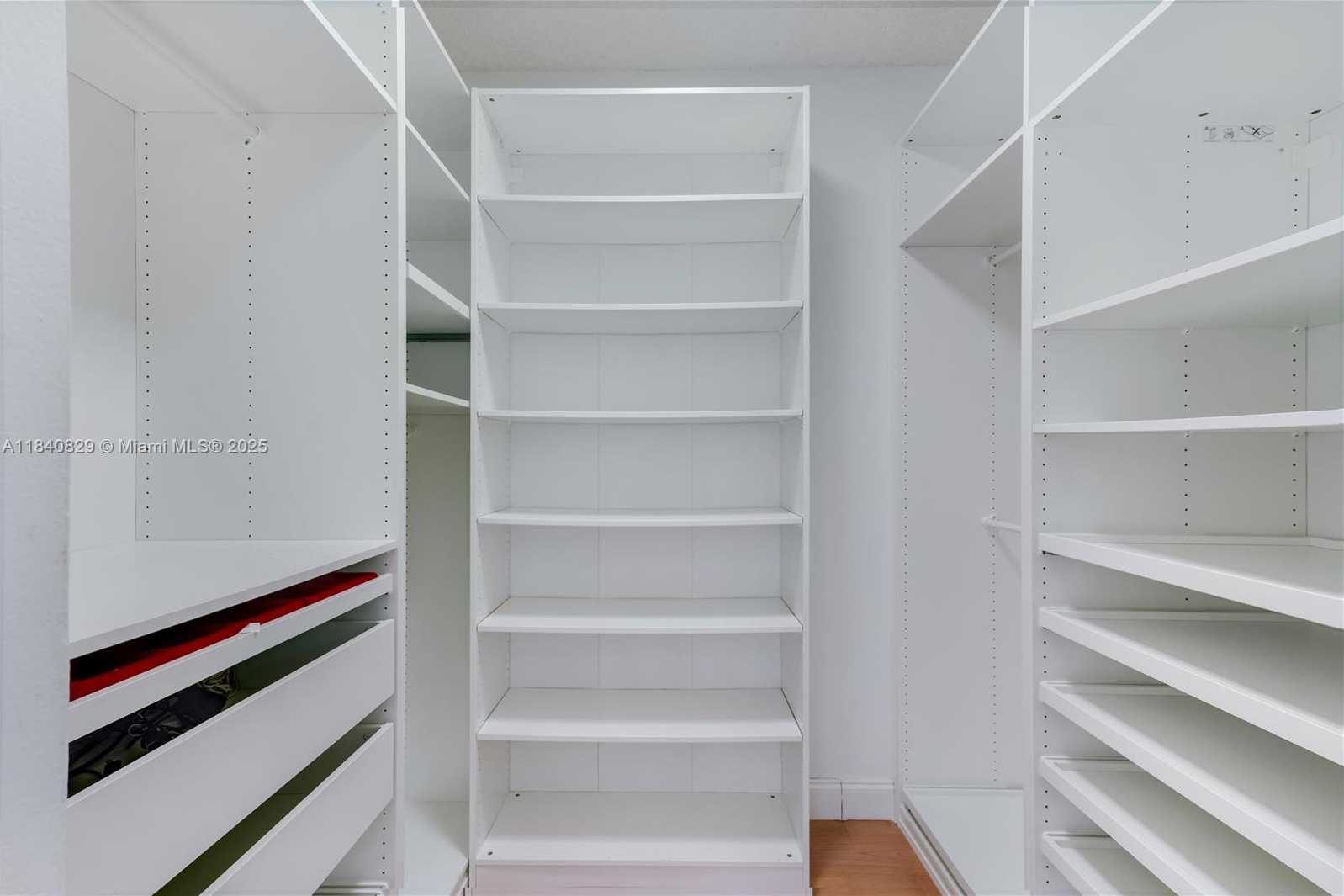 Small Image of 20281 EAST COUNTRY CLUB DR #405, Aventura Number 20
