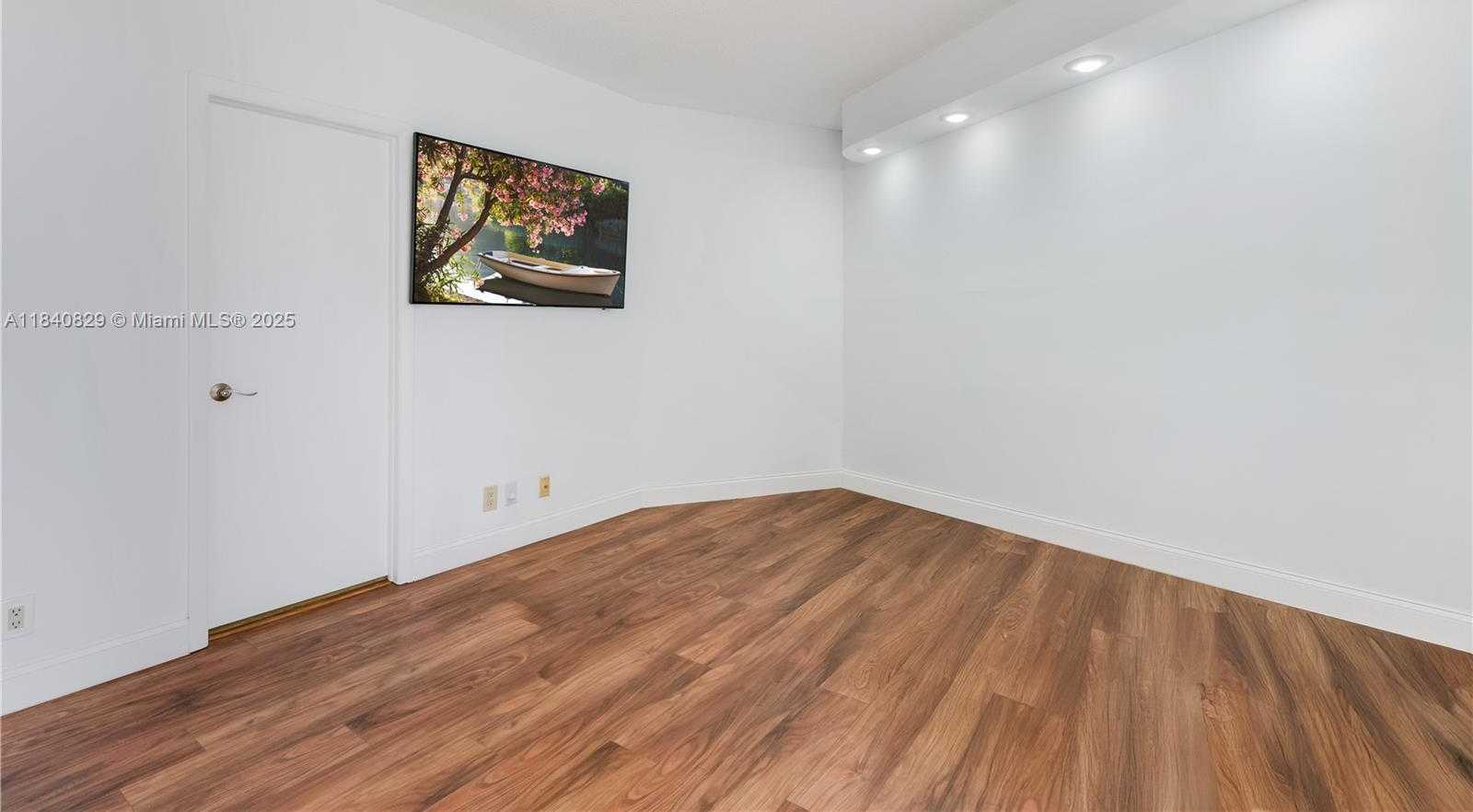 Small Image of 20281 EAST COUNTRY CLUB DR #405, Aventura Number 22