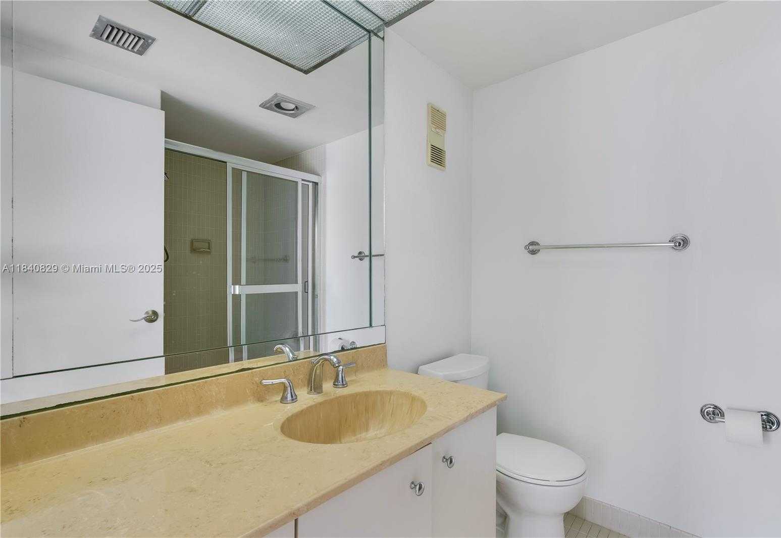 Small Image of 20281 EAST COUNTRY CLUB DR #405, Aventura Number 23