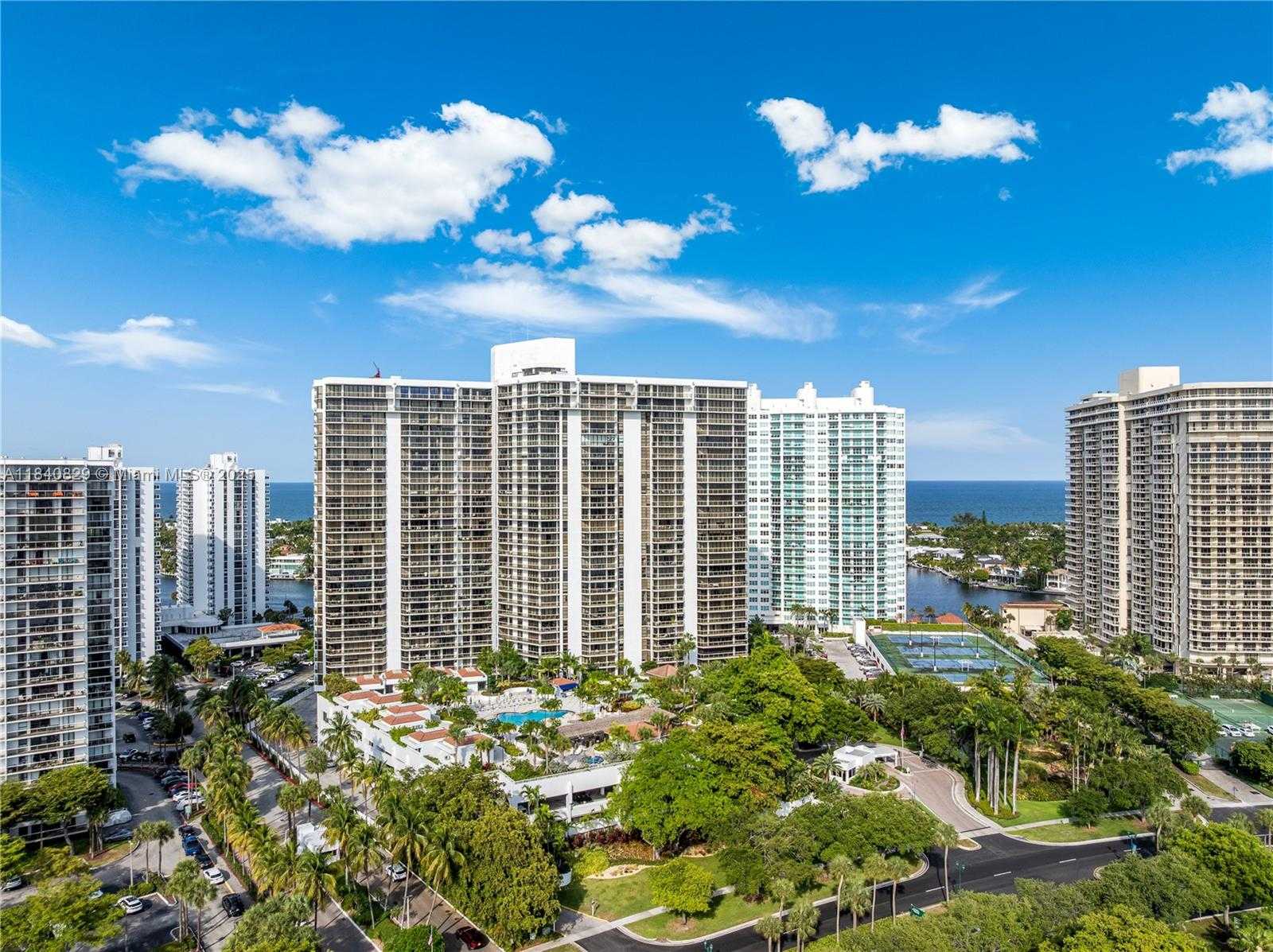 Small Image of 20281 EAST COUNTRY CLUB DR #405, Aventura Number 35