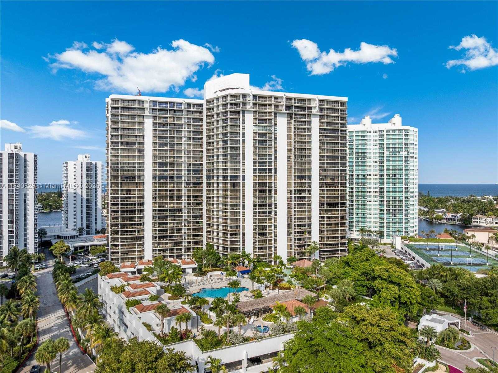 Small Image of 20281 EAST COUNTRY CLUB DR #405, Aventura Number 36