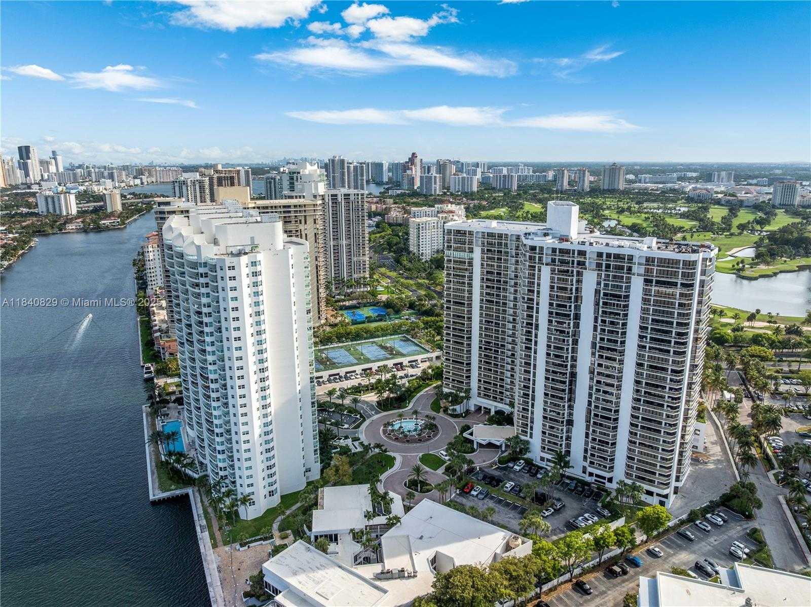Small Image of 20281 EAST COUNTRY CLUB DR #405, Aventura Number 37