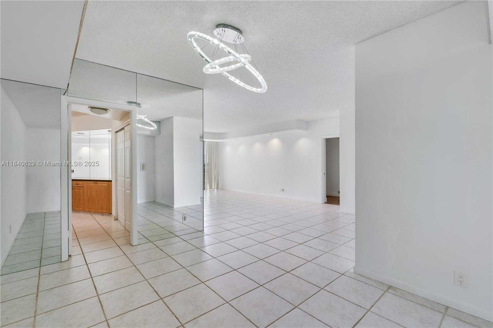 Small Image of 20281 EAST COUNTRY CLUB DR #405, Aventura Number 8