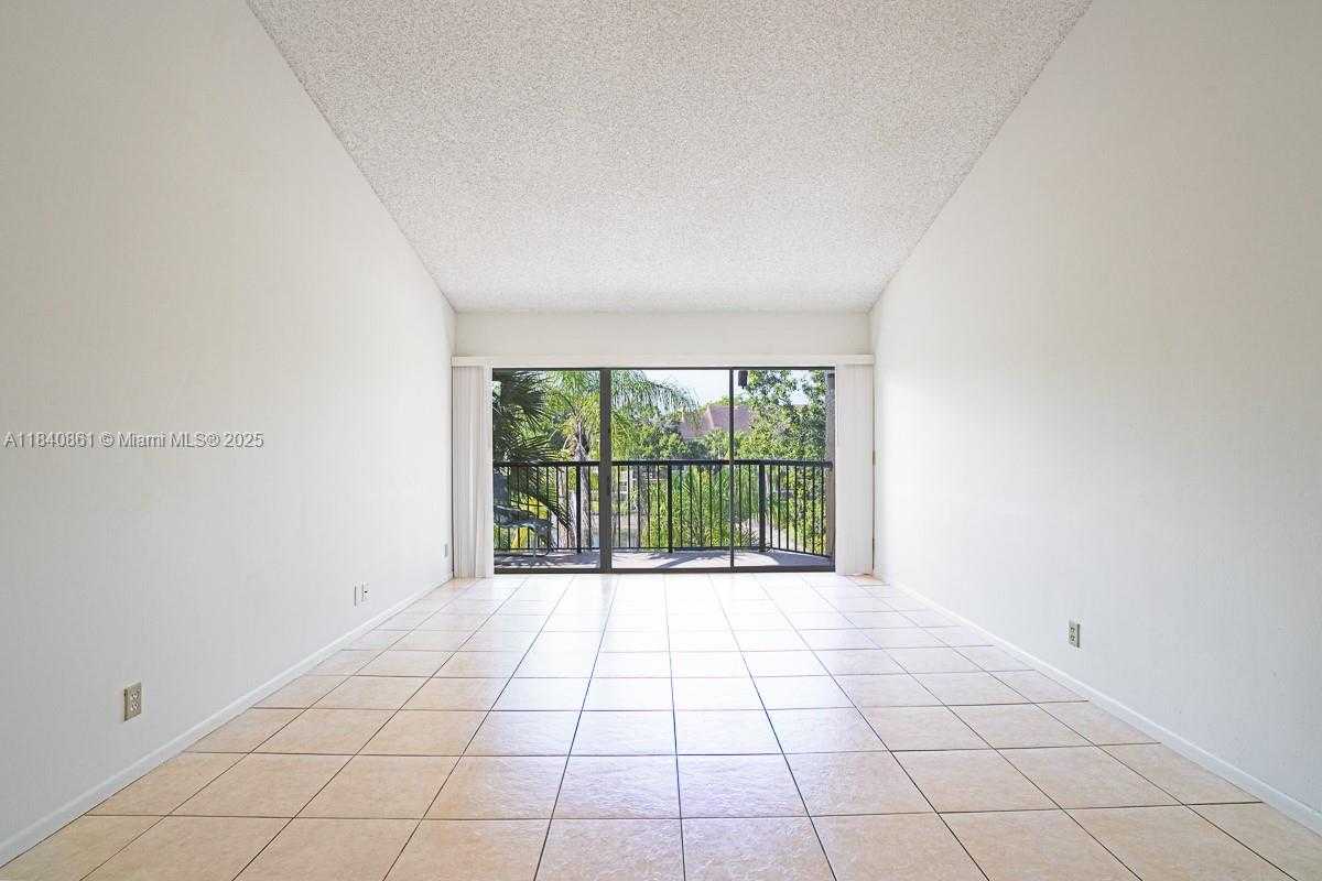 Small Image of 9033 WILES RD #304, Coral Springs Number 3