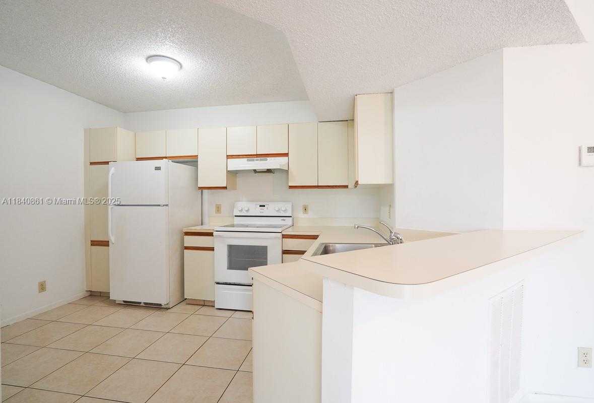 Small Image of 9033 WILES RD #304, Coral Springs Number 6