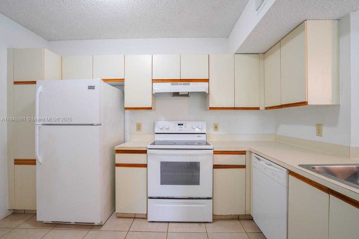 Small Image of 9033 WILES RD #304, Coral Springs Number 7