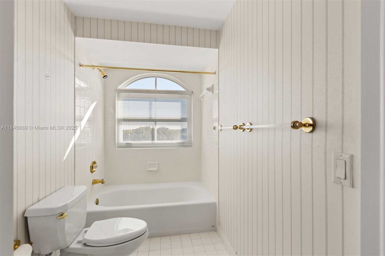 Small Image of 610 VALENCIA AVE #503, Coral Gables Number 29