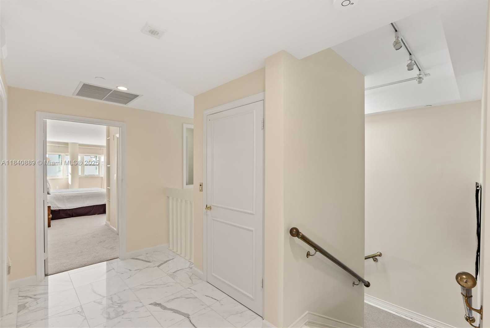 Small Image of 610 VALENCIA AVE #503, Coral Gables Number 31