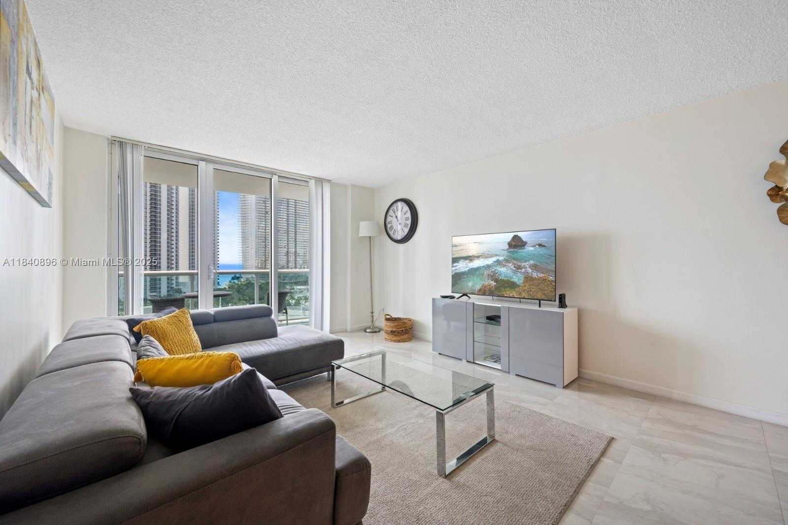 Small Image of 19370 COLLINS AVE #1425, Sunny Isles Beach Number 3