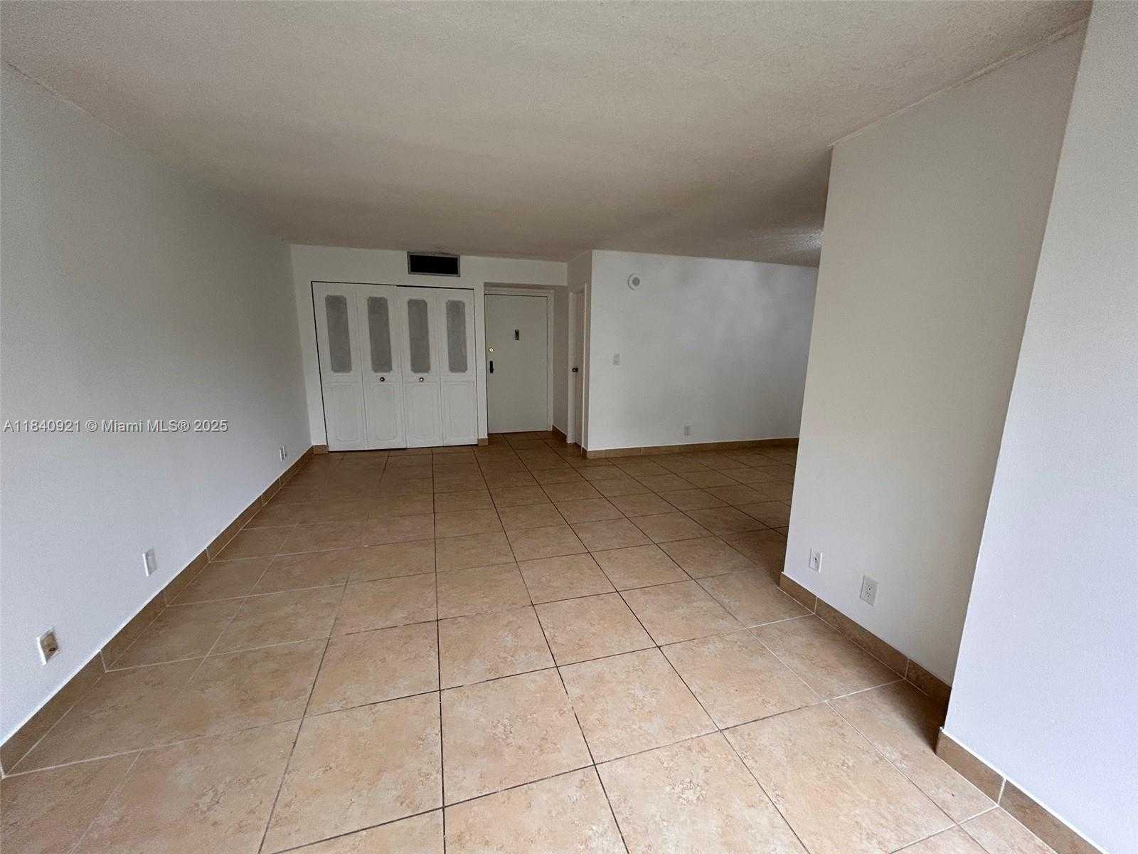 Small Image of 16919 NORTH BAY RD #204, Sunny Isles Beach Number 22
