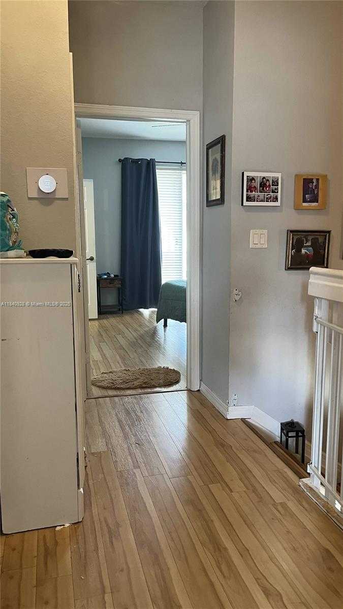 Small Image of 9087 SOUTH WEST 153RD CT, Miami Number 12