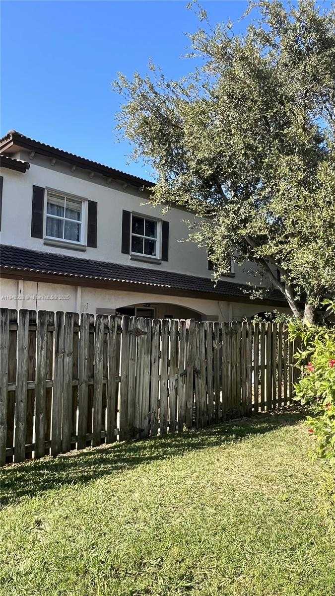 Small Image of 9087 SOUTH WEST 153RD CT, Miami Number 13