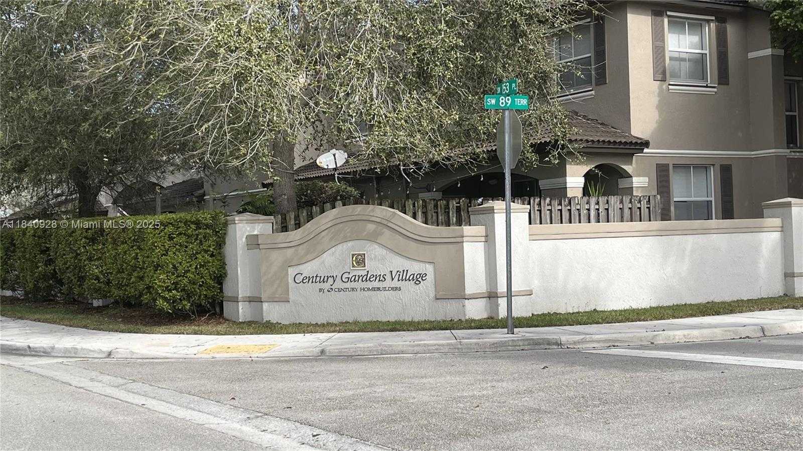 Small Image of 9087 SOUTH WEST 153RD CT, Miami Number 19
