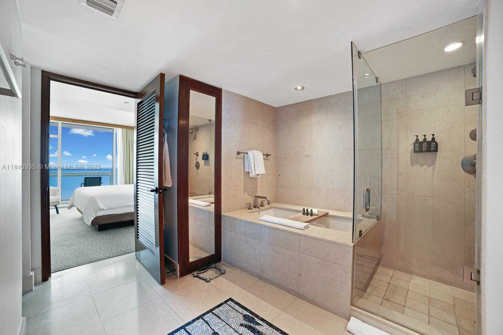Small Image of 6801 COLLINS AVE #705, Miami Beach Number 15