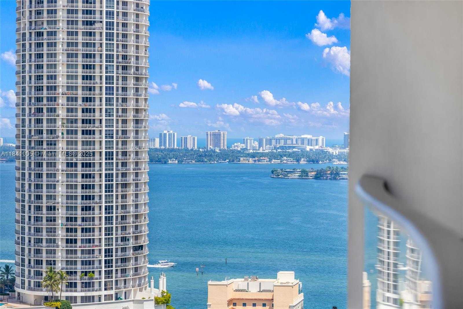 Small Image of 1600 NORTH EAST 1ST AVE #2318, Miami Number 17