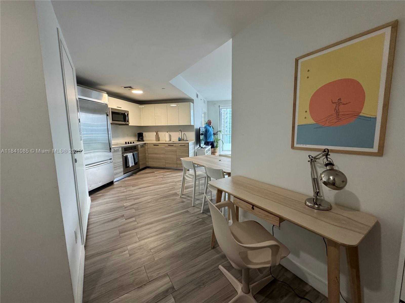 Small Image of 1300 BRICKELL BAY DR #3301, Miami Number 3