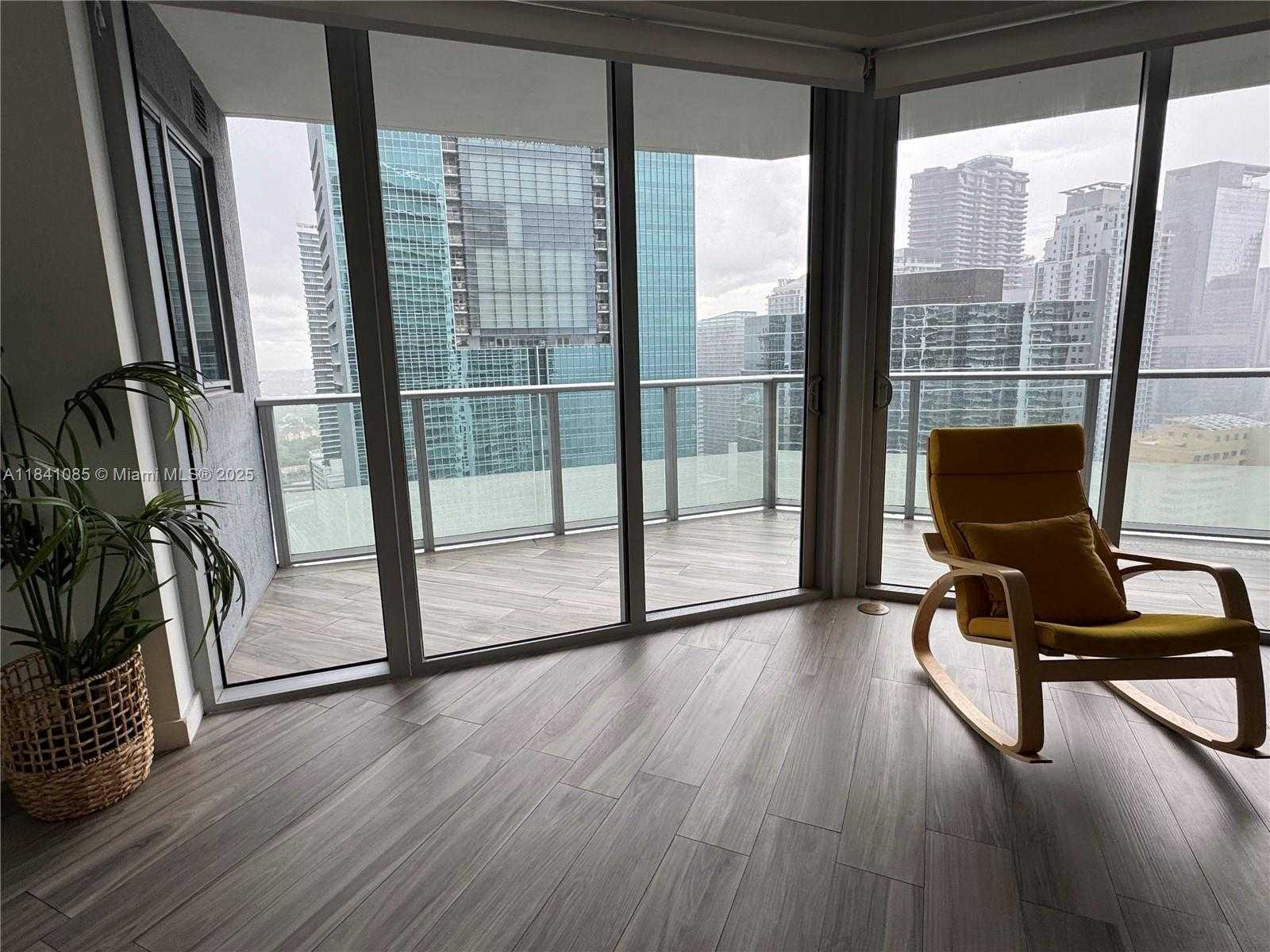 Small Image of 1300 BRICKELL BAY DR #3301, Miami Number 7