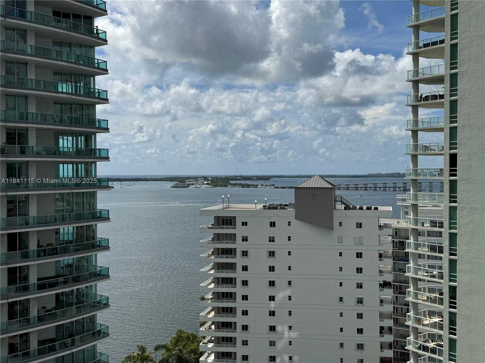 Small Image of 1300 BRICKELL BAY DR #1808, Miami Number 6
