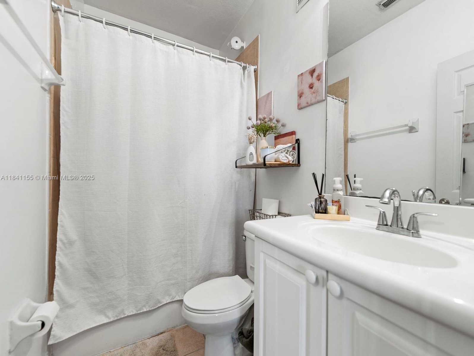 Small Image of 5400 NORTH WEST 107TH AVE #401, Doral Number 19