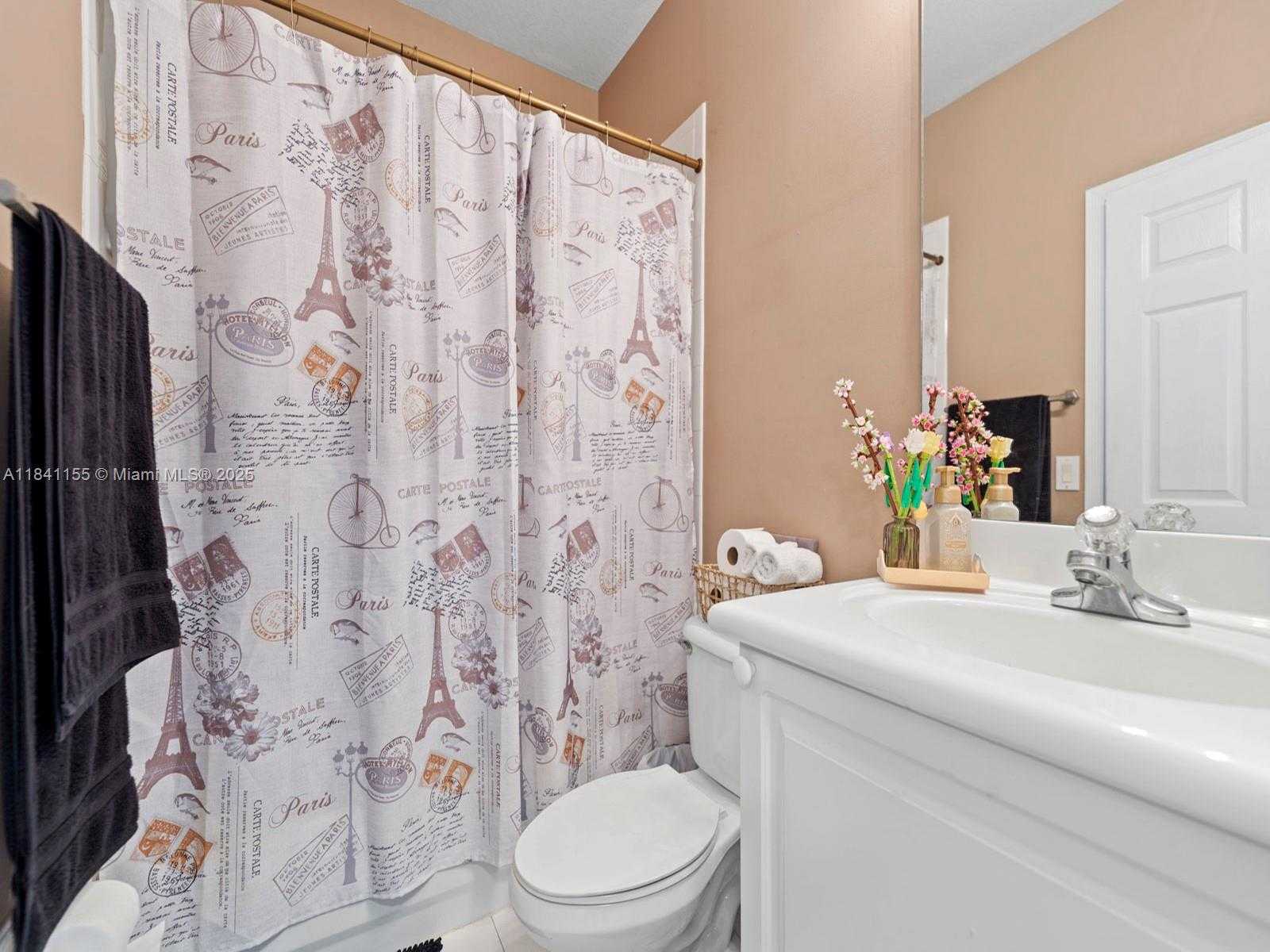 Small Image of 5400 NORTH WEST 107TH AVE #401, Doral Number 22