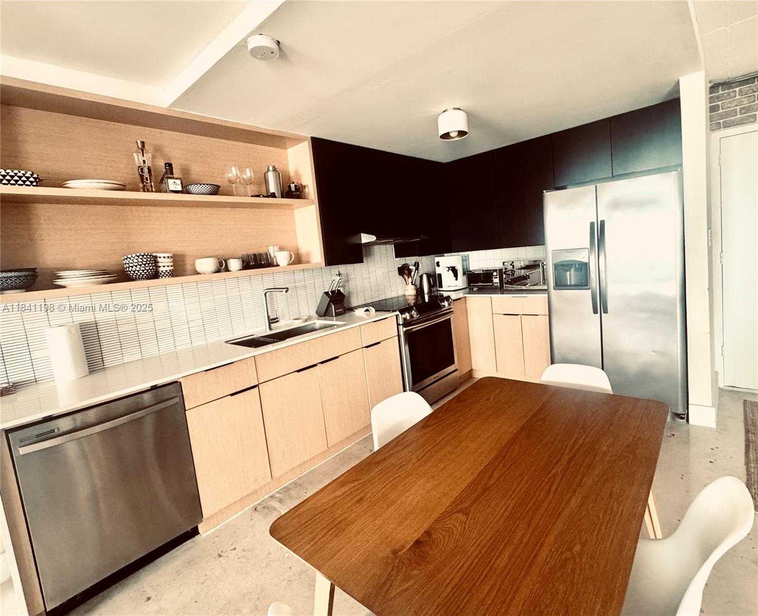 Small Image of 7928 WEST DR #510, North Bay Village Number 11