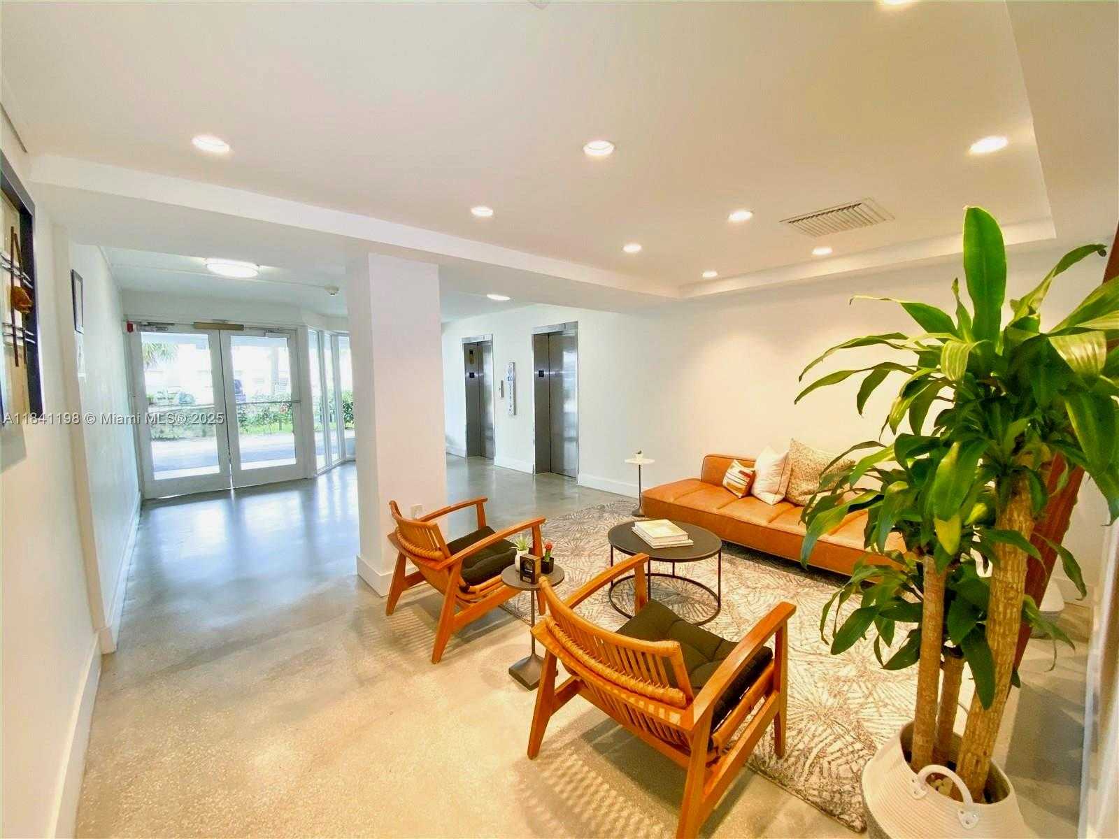 Small Image of 7928 WEST DR #510, North Bay Village Number 14