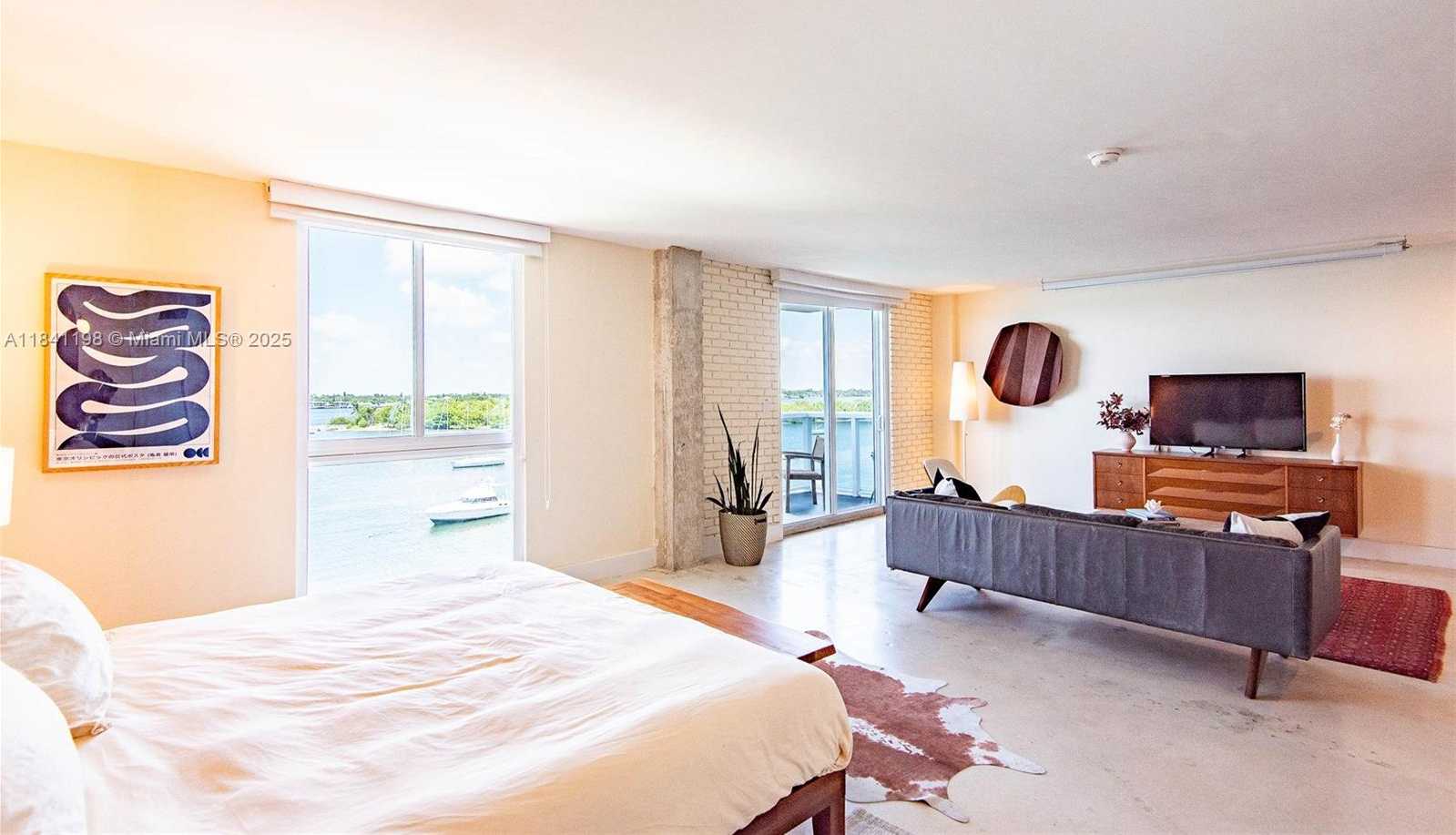 Small Image of 7928 WEST DR #510, North Bay Village Number 30