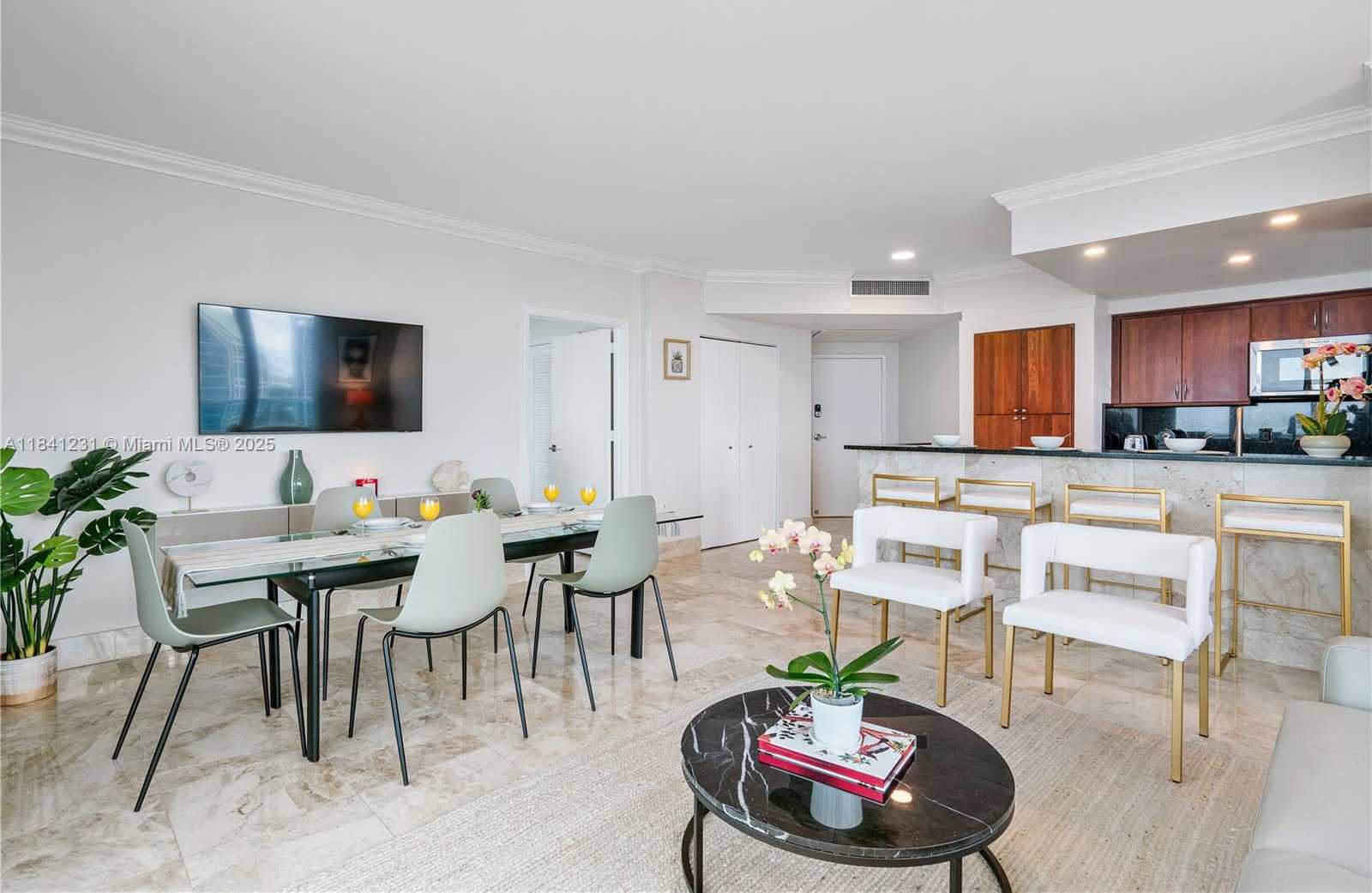 Small Image of 2889 MCFARLANE RD #1801, Miami Number 18