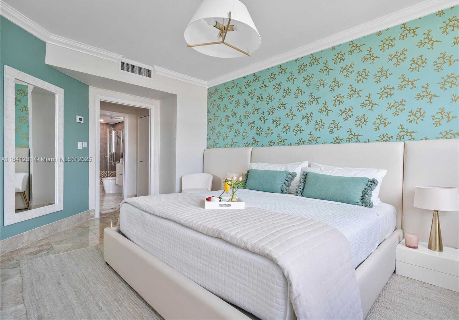 Small Image of 2889 MCFARLANE RD #1801, Miami Number 32