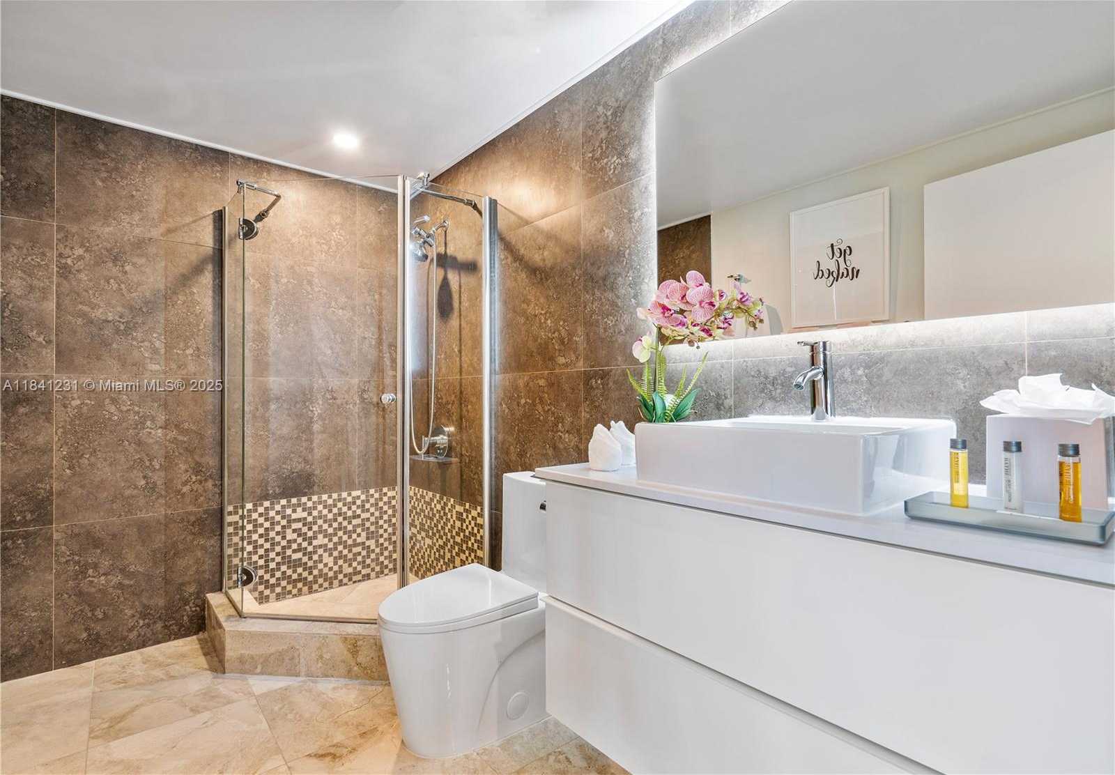 Small Image of 2889 MCFARLANE RD #1801, Miami Number 39