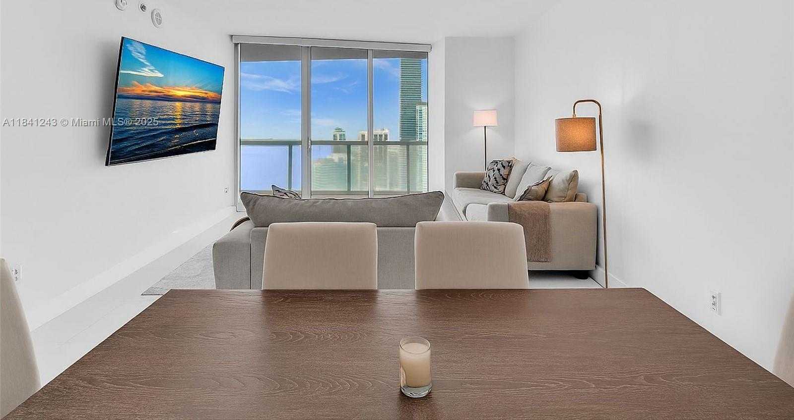 Small Image of 495 BRICKELL AVE #5009, Miami Number 17