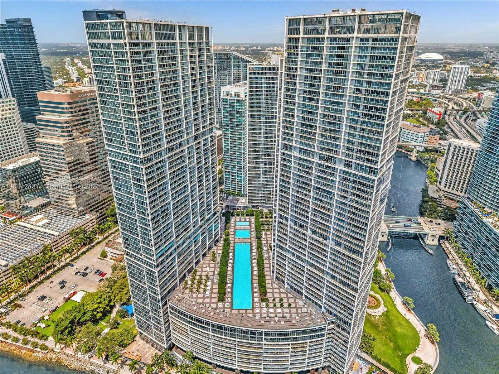 Small Image of 495 BRICKELL AVE #5009, Miami Number 38