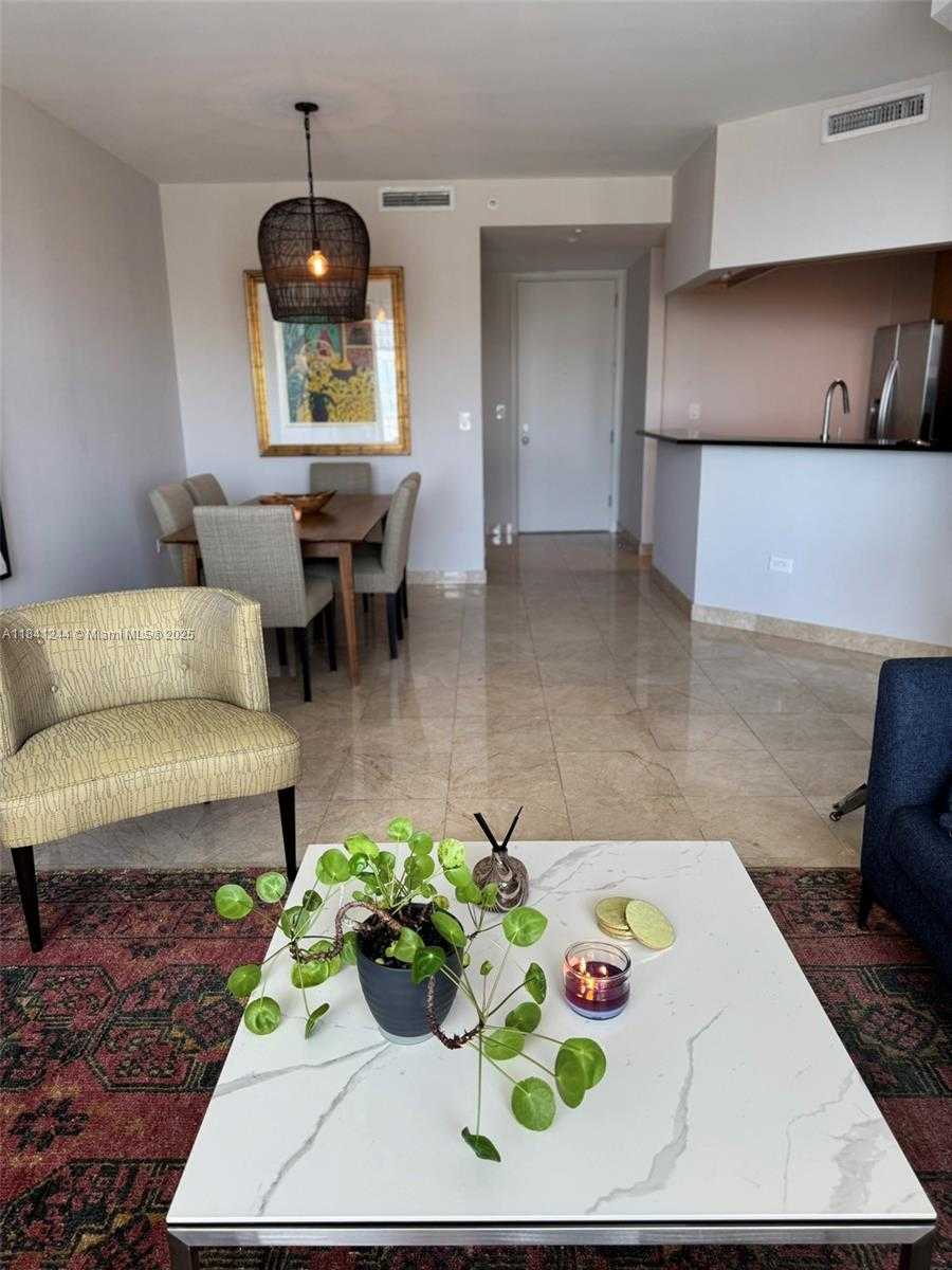 Small Image of 801 BRICKELL KEY BLVD #2705, Miami Number 6
