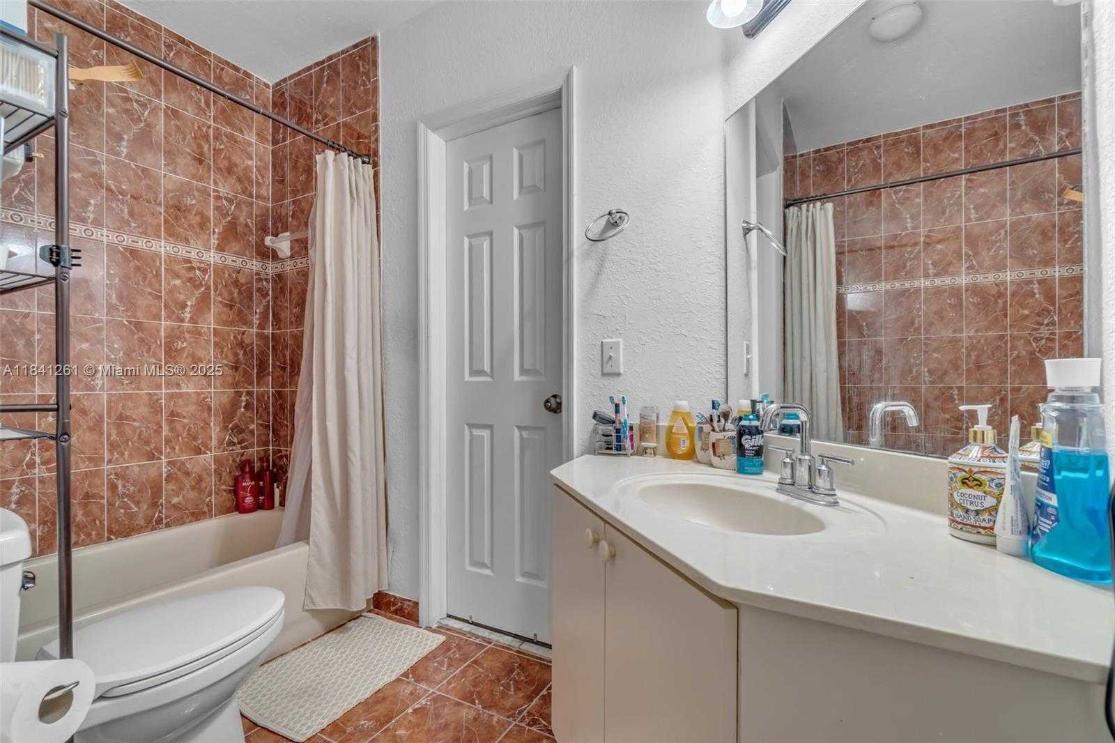 Small Image of 17153 SOUTH WEST 138TH CT, Miami Number 14