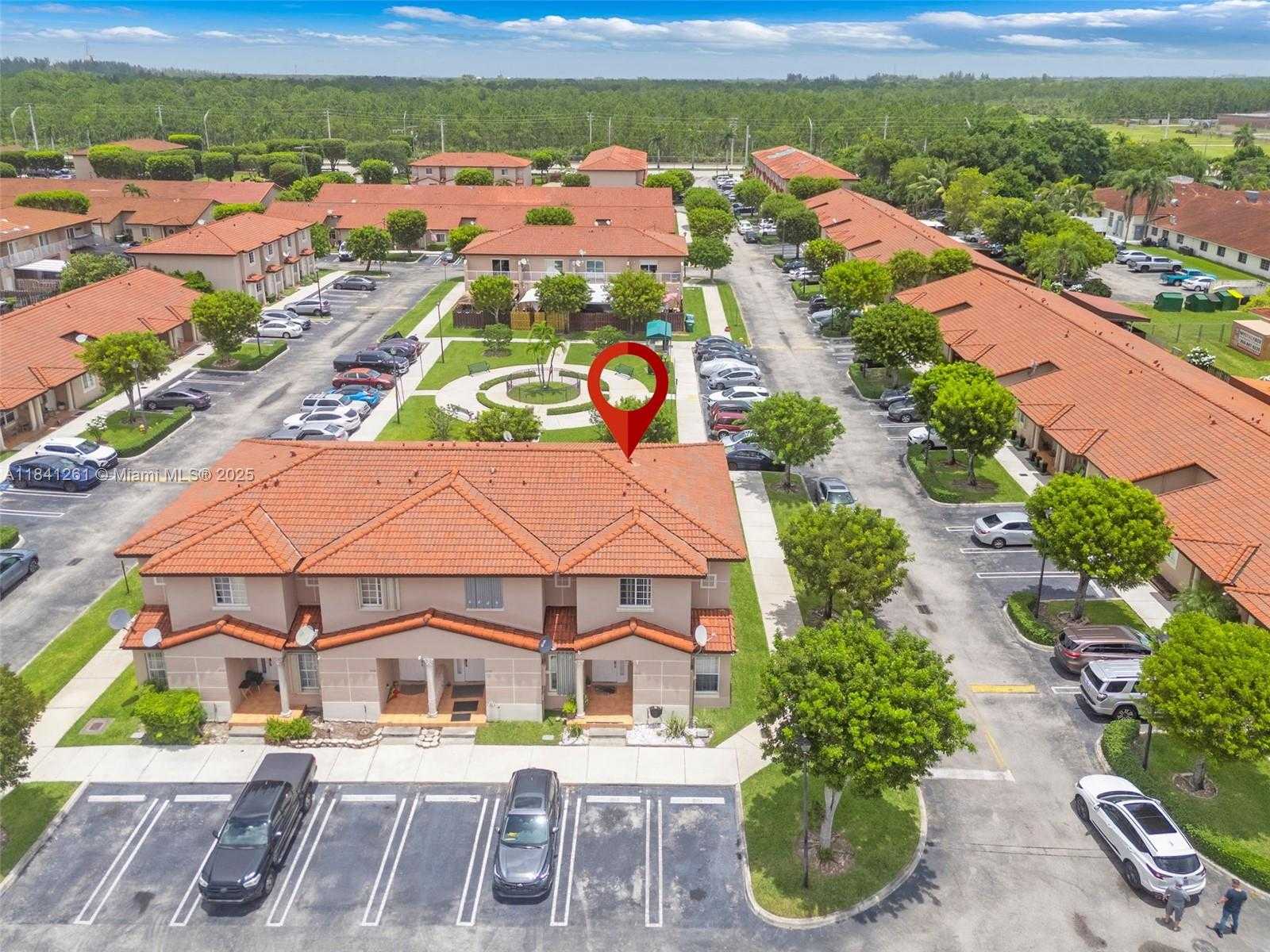 Small Image of 17153 SOUTH WEST 138TH CT, Miami Number 20