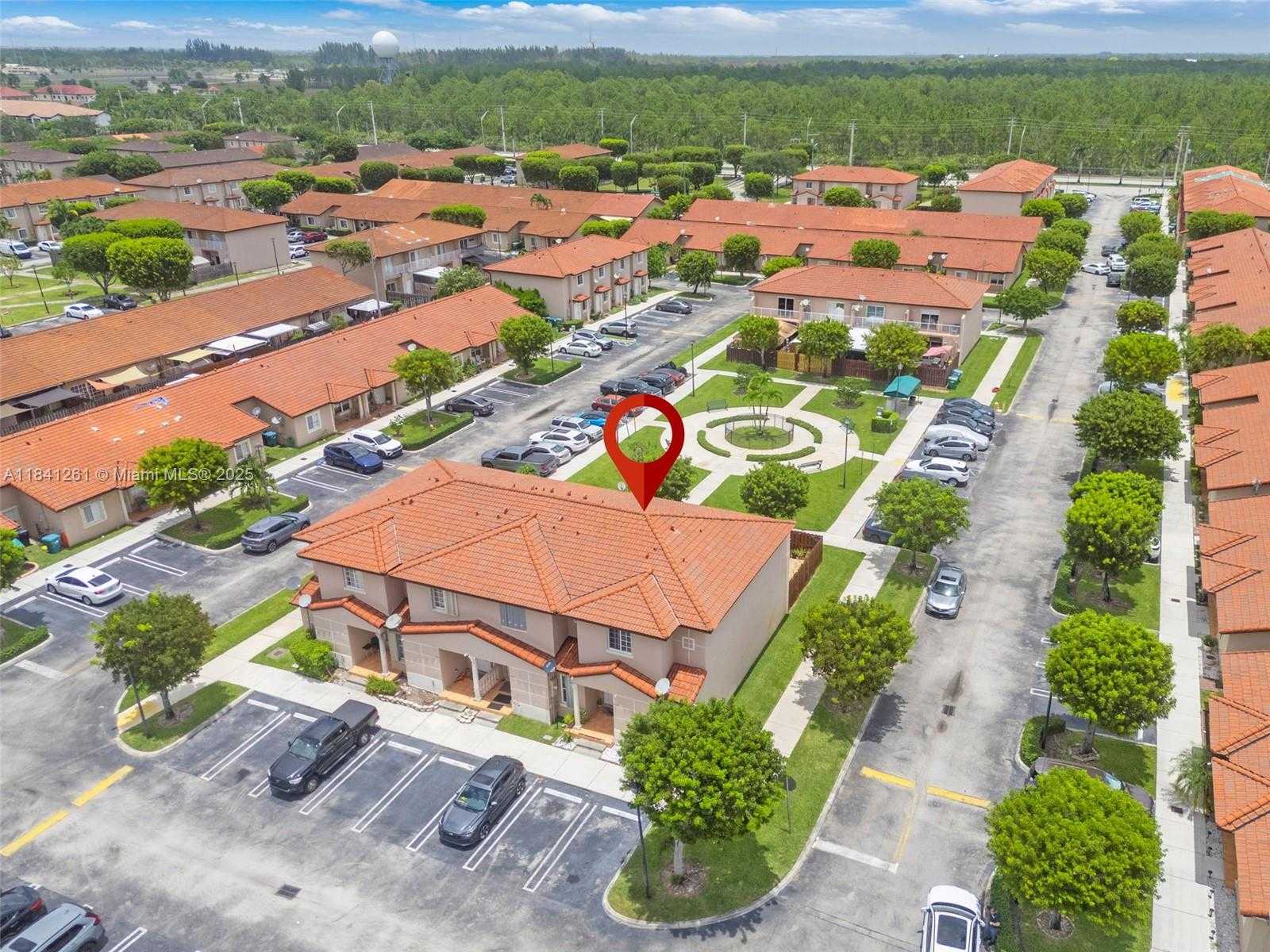 Small Image of 17153 SOUTH WEST 138TH CT, Miami Number 21
