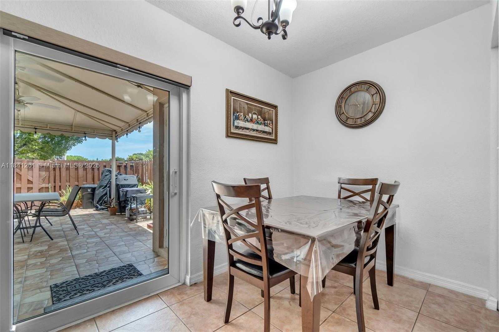 Small Image of 17153 SOUTH WEST 138TH CT, Miami Number 7