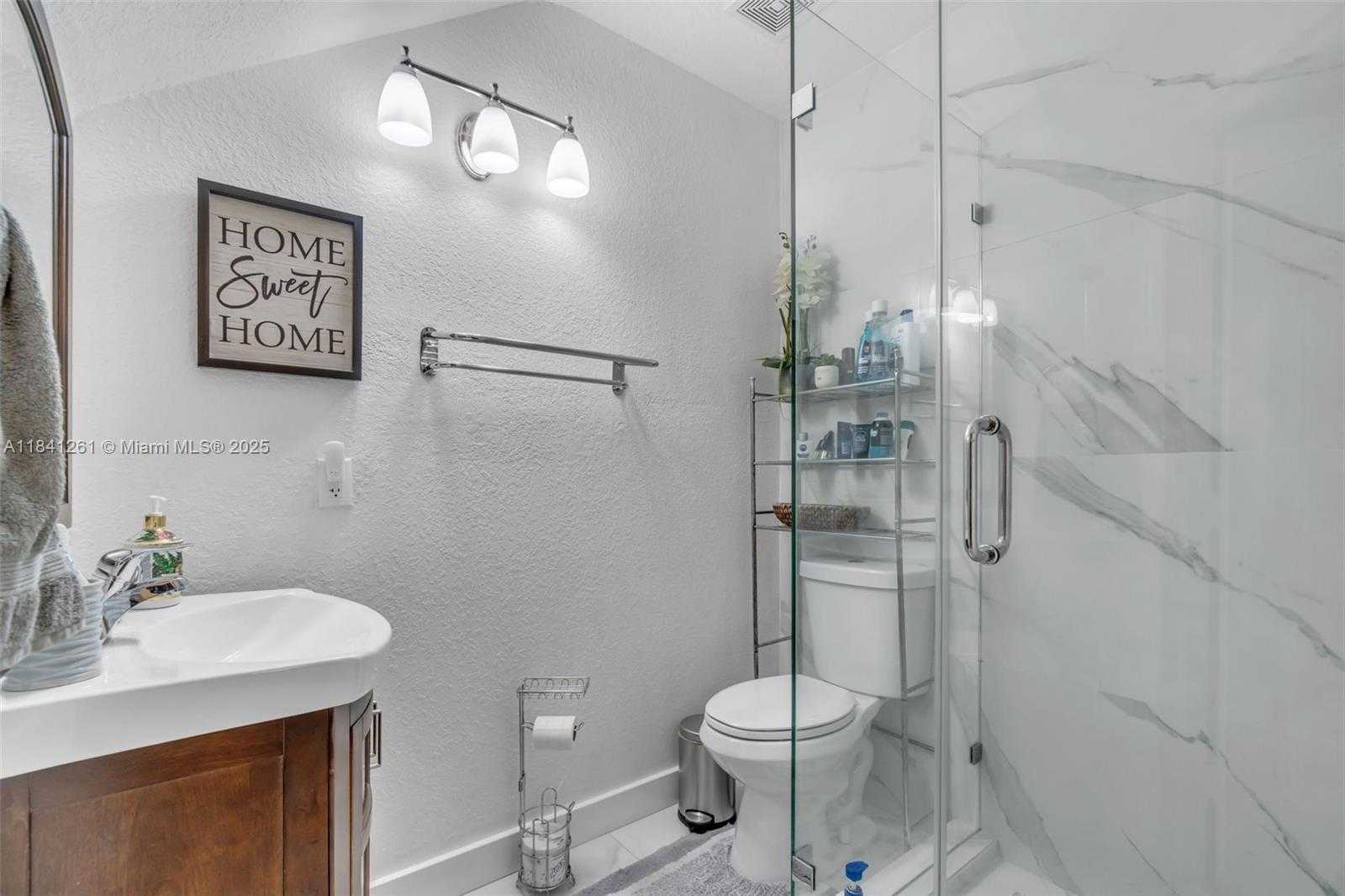 Small Image of 17153 SOUTH WEST 138TH CT, Miami Number 9