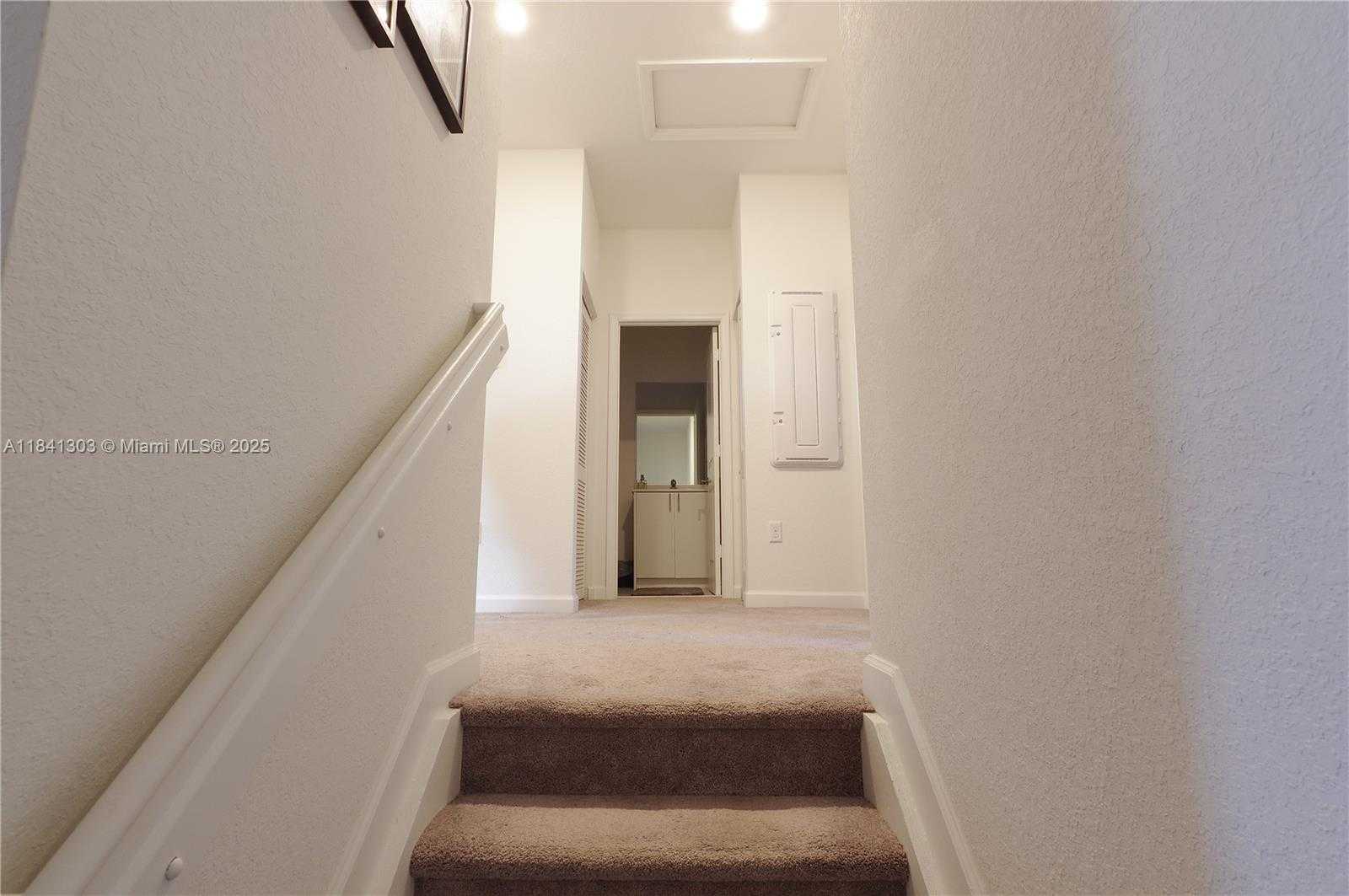 Small Image of 20441 NORTH WEST 4TH CT, Miami Gardens Number 14