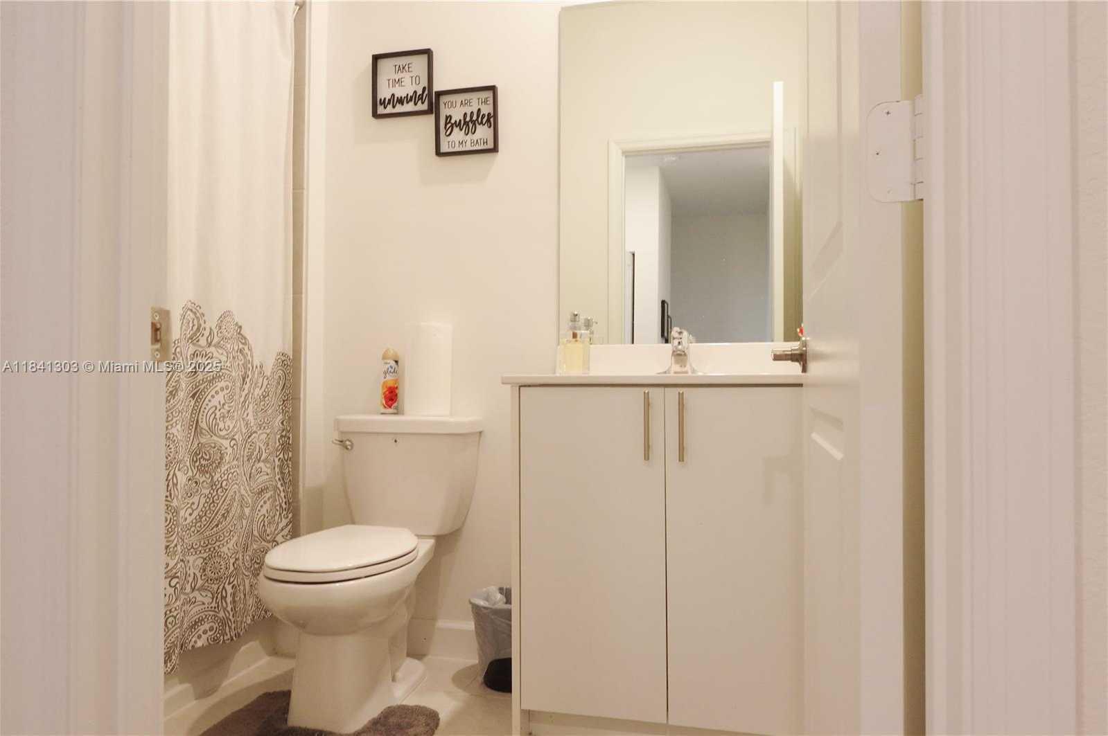 Small Image of 20441 NORTH WEST 4TH CT, Miami Gardens Number 21