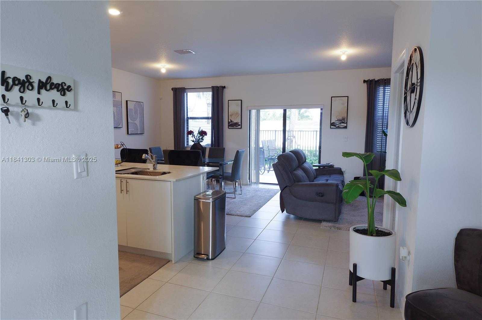 Small Image of 20441 NORTH WEST 4TH CT, Miami Gardens Number 4