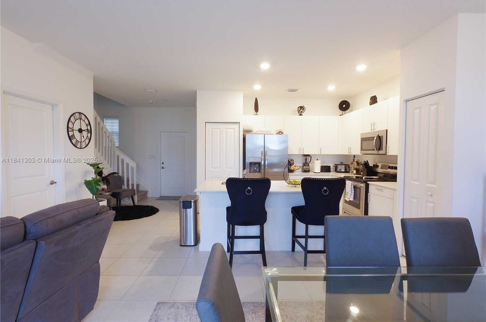 Small Image of 20441 NORTH WEST 4TH CT, Miami Gardens Number 9