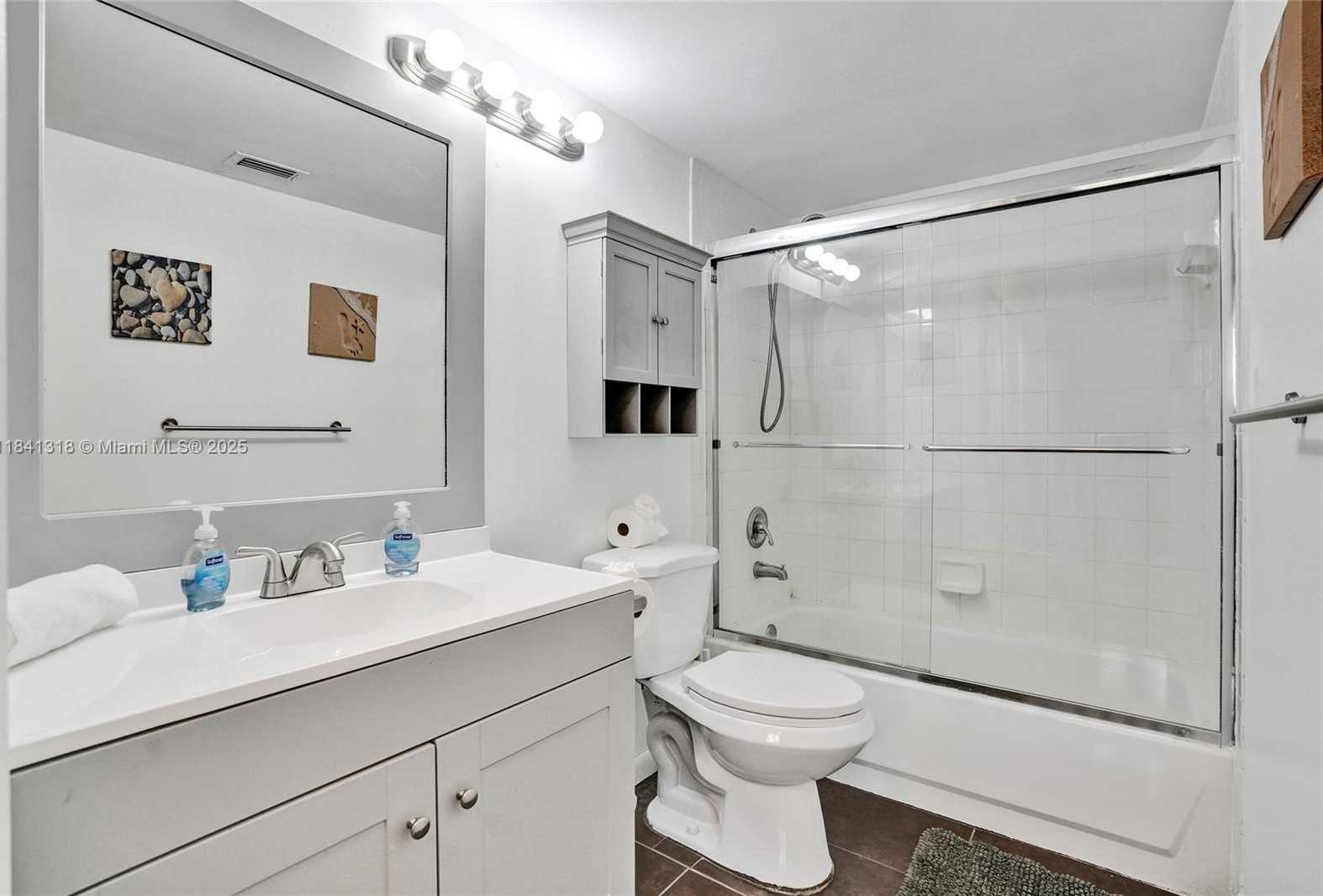 Small Image of 19701 EAST COUNTRY CLUB DR #5306, Aventura Number 16