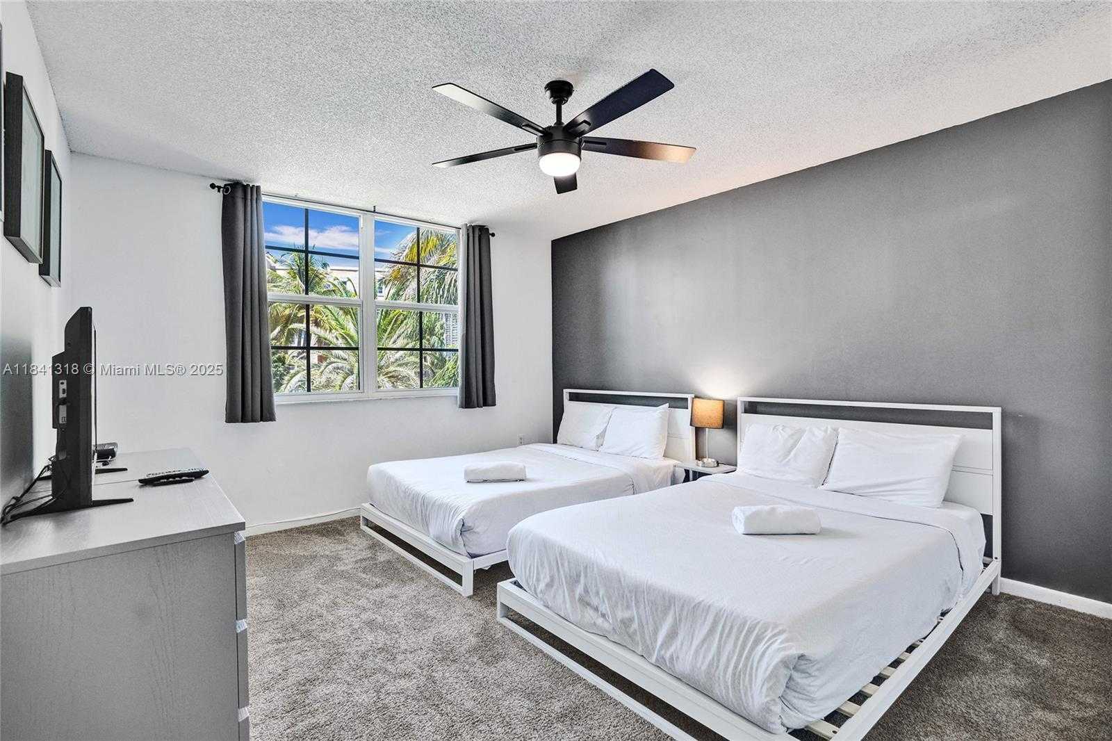 Small Image of 19701 EAST COUNTRY CLUB DR #5306, Aventura Number 19