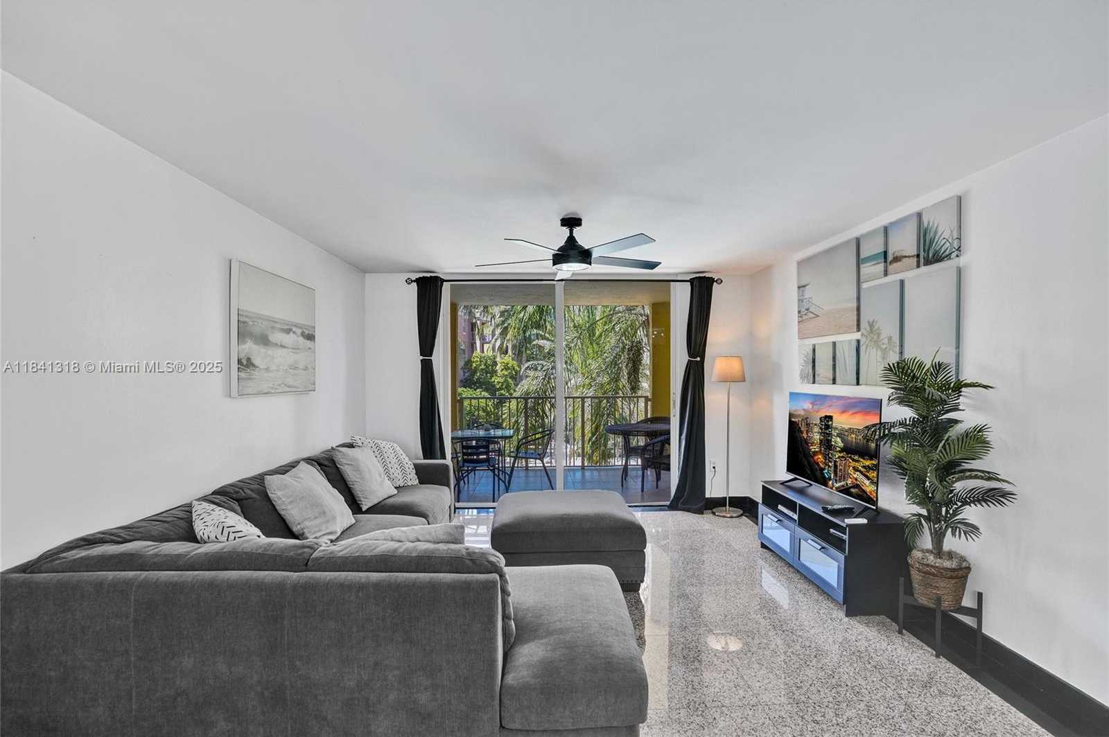 Small Image of 19701 EAST COUNTRY CLUB DR #5306, Aventura Number 2