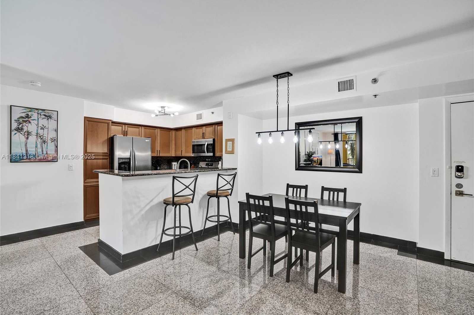 Small Image of 19701 EAST COUNTRY CLUB DR #5306, Aventura Number 4