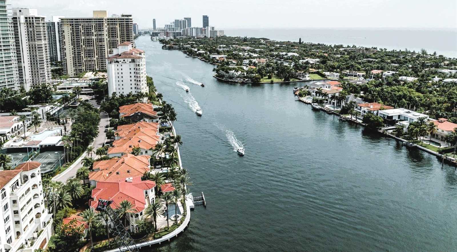 Small Image of 19707 TURNBERRY WAY #18J, Aventura Number 44
