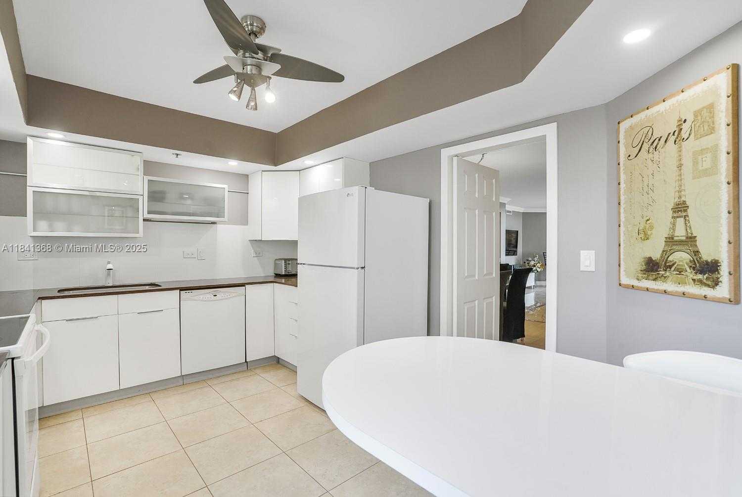 Small Image of 7200 RADICE CT #701, Lauderhill Number 12