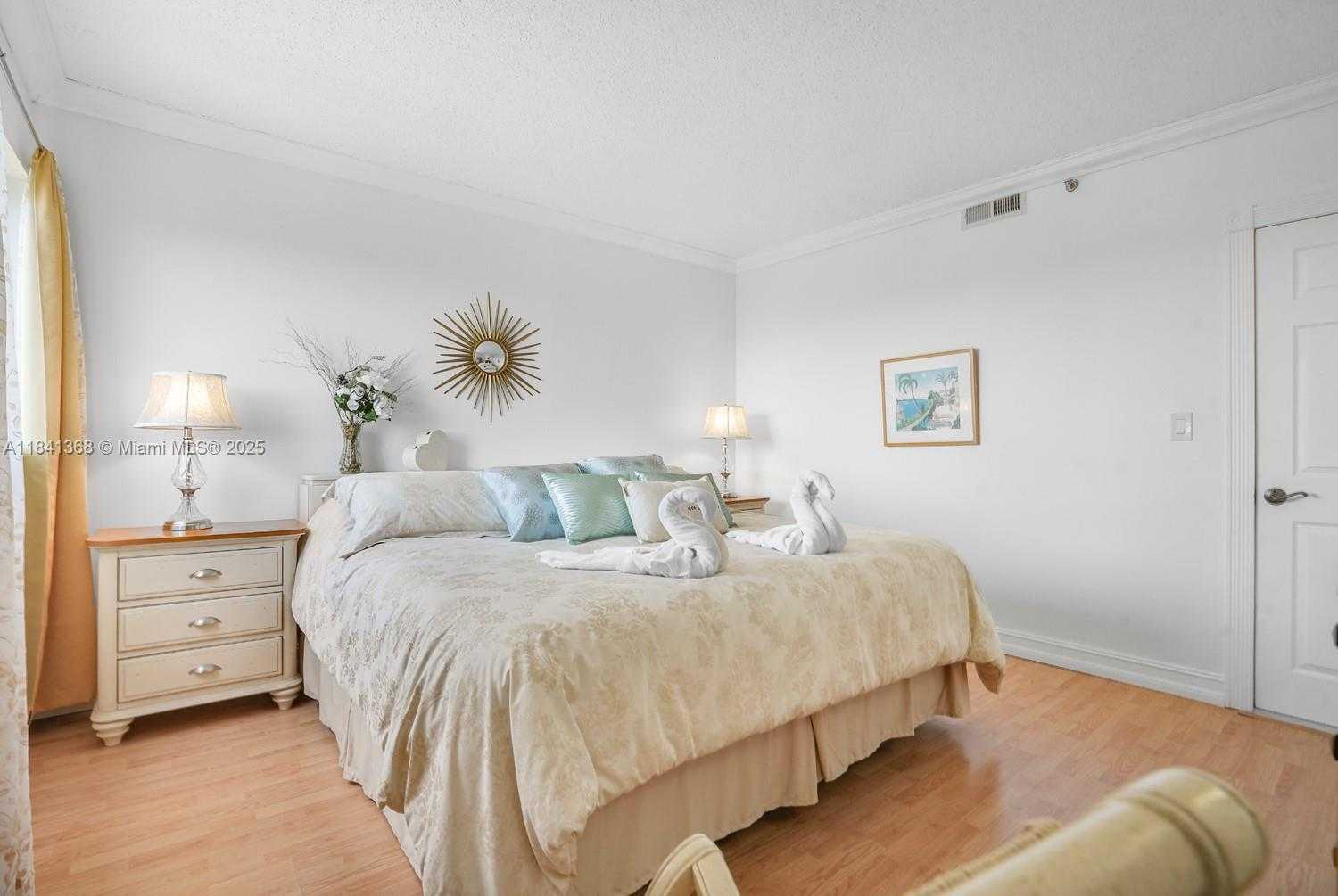 Small Image of 7200 RADICE CT #701, Lauderhill Number 20
